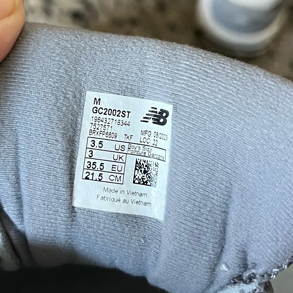 New Balance Kids Sneakers - Gray and White